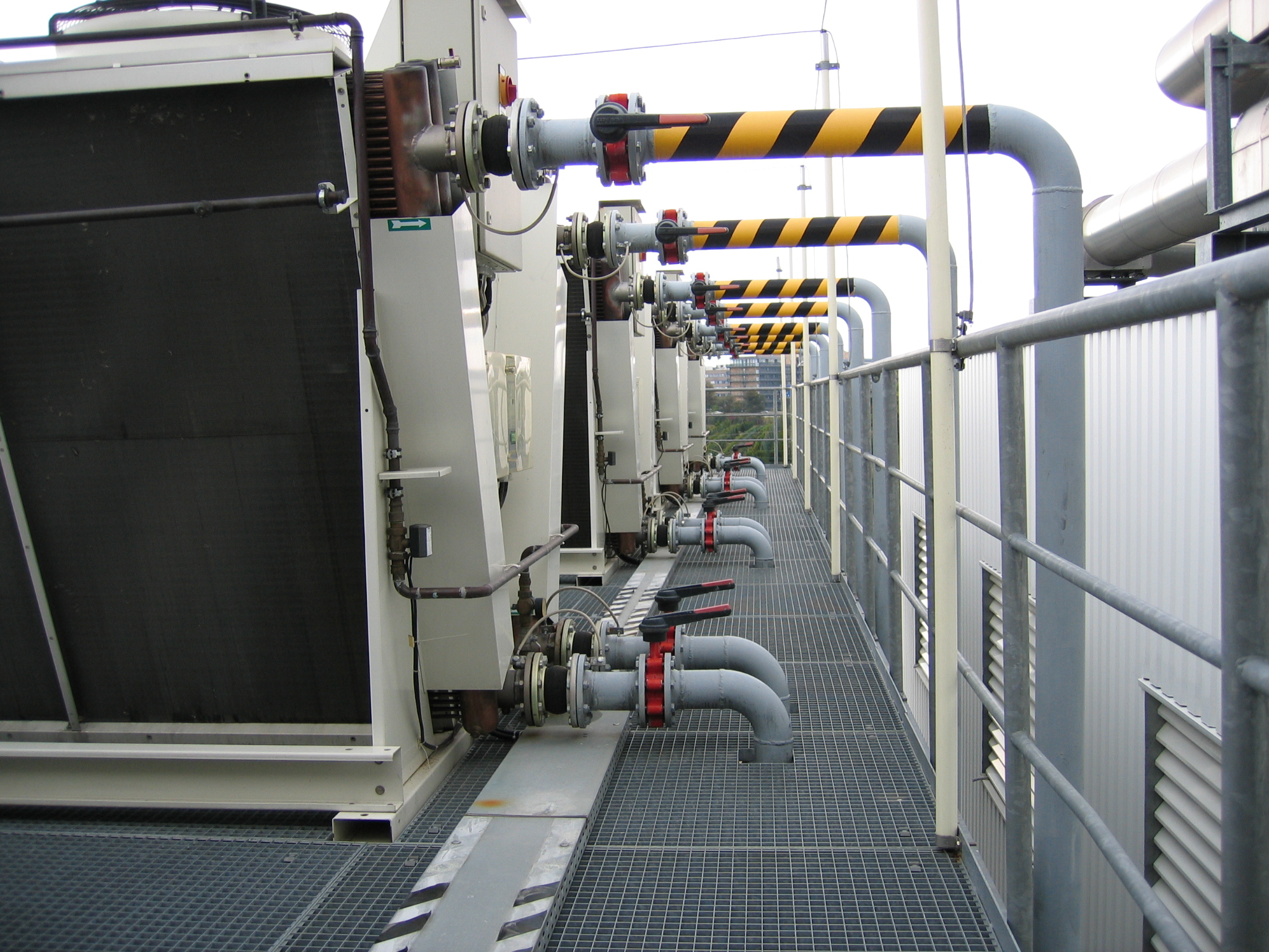 SHLD Dry cooler with Spray System  - Germany
